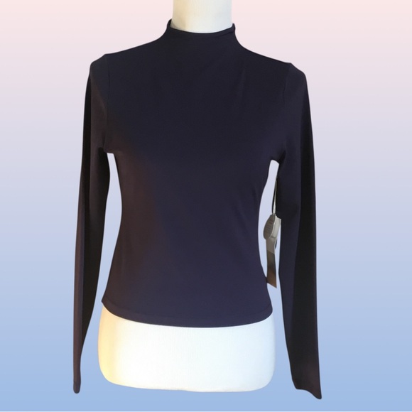 Vuori All The Feels Long Sleeve Mock Top - Picture 3 of 14